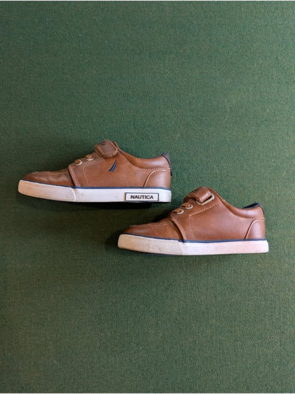 EUC Boy's Nautica Shoes Size 10 💙 - Picture 2 of 9